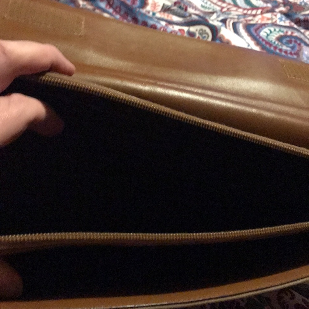 Prada briefcase - Picture 10 of 11